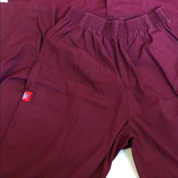Dickies Maroon Scurbs S Top and XS Bottom - Picture 3 of 8